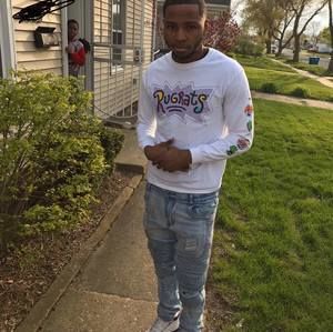 Meet your Posher, Derrion